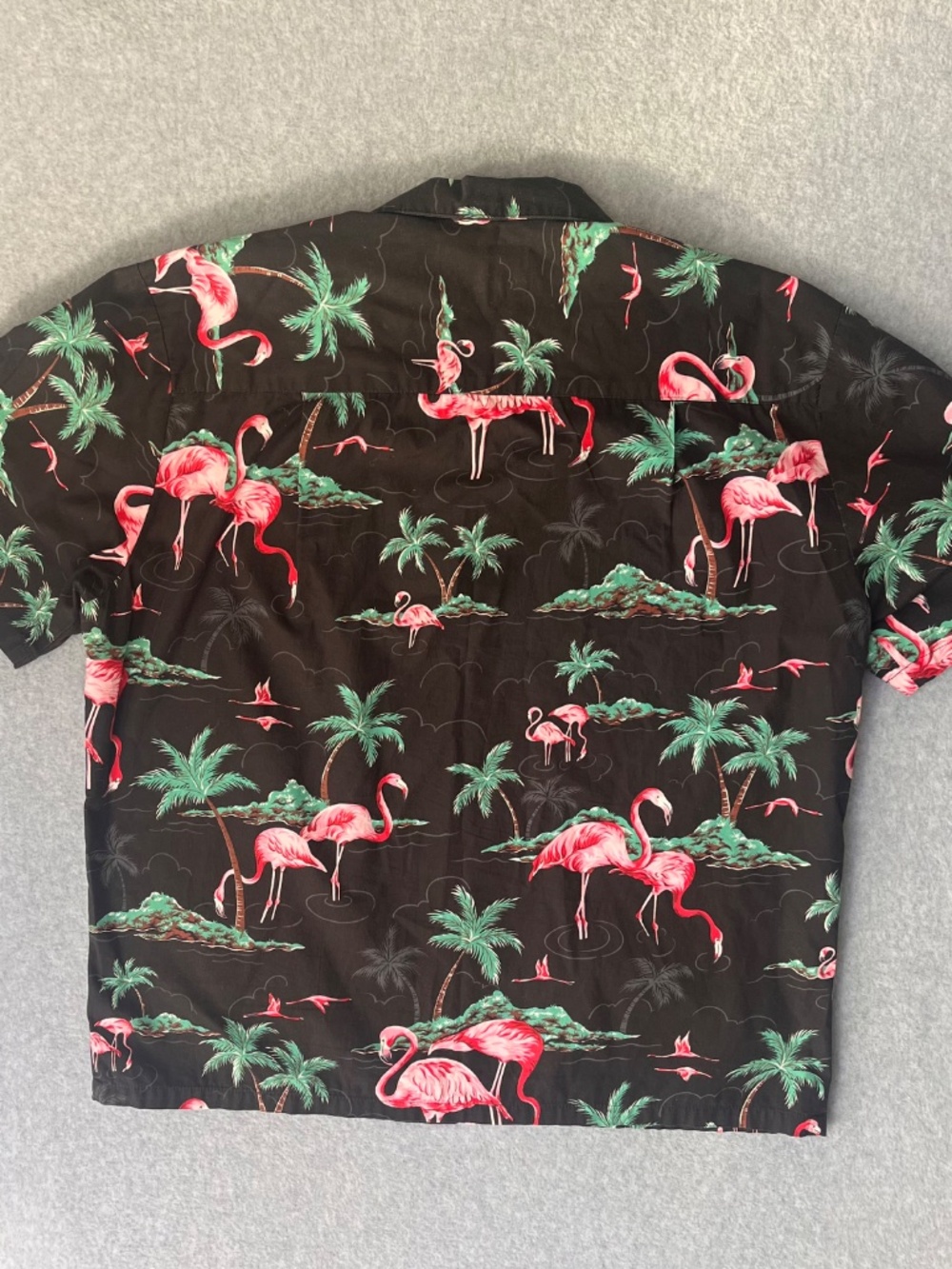 Paradise Found Hawaii Flamingo Aloha Shirt 🌴🦩 *Vintage* - Picture 2 of 6